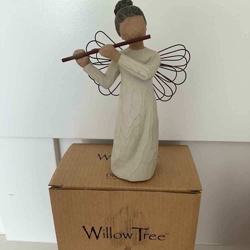 Willow Tree Collection Figurine Angel Of Harmony  In Original Box